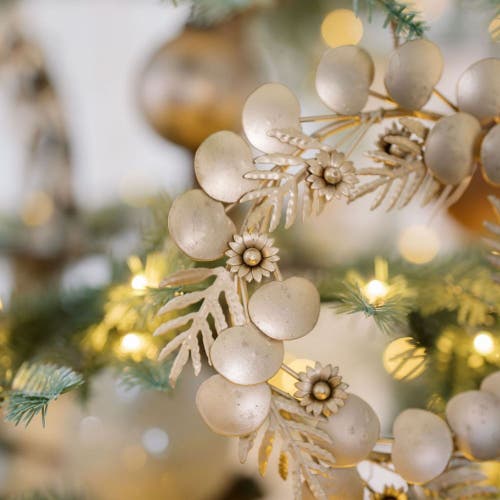 Cg Hunter 12" Mixed Metal Wreath With Leaves And Berries