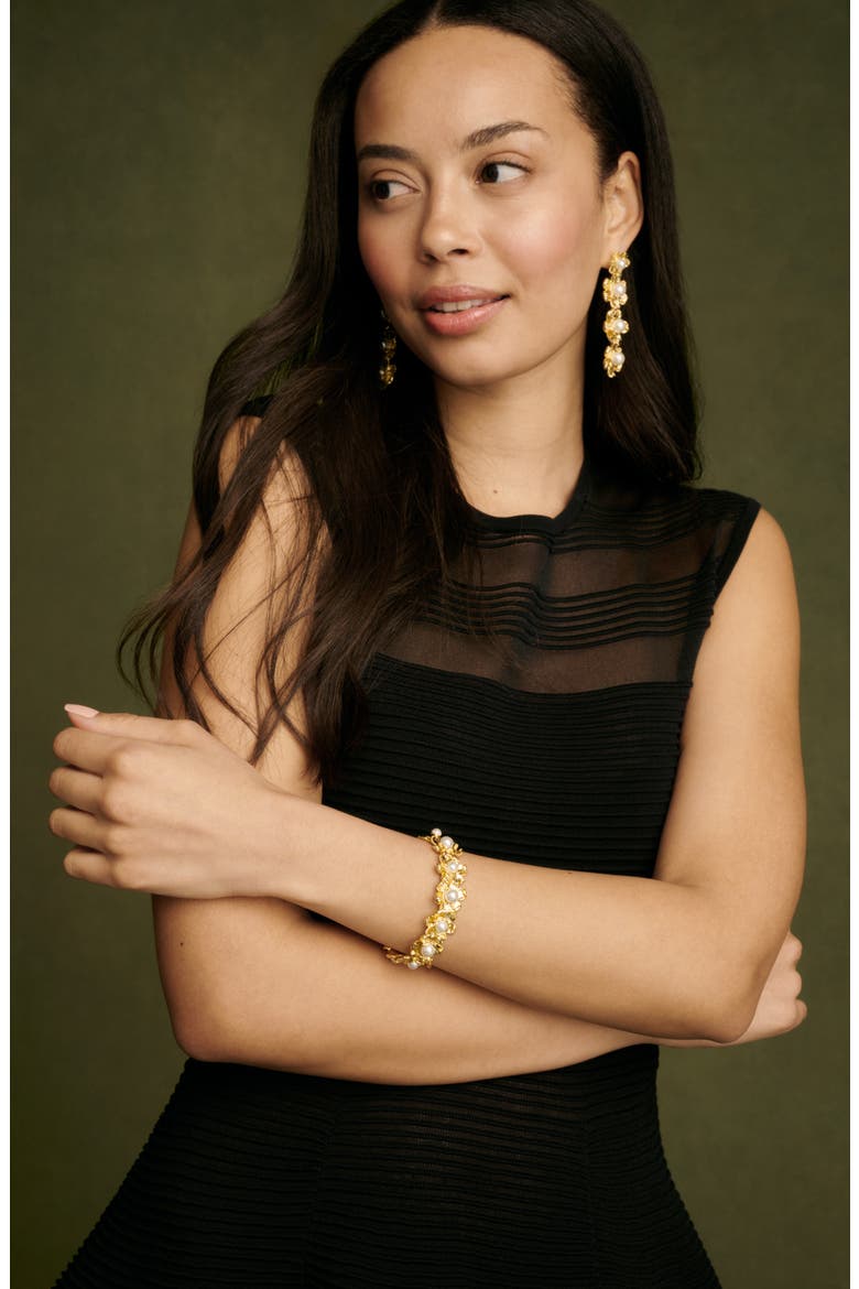 Darell Daisy Faux Pearl Bangle Bracelet, Alternate, color, GOLD TONE / PEARL