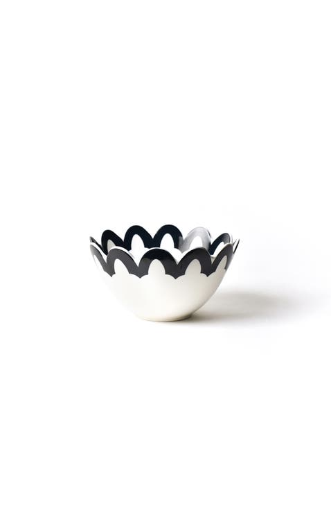 Black Arabesque Scallop 9 Bowl