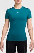 Nike One Fitted T-Shirt