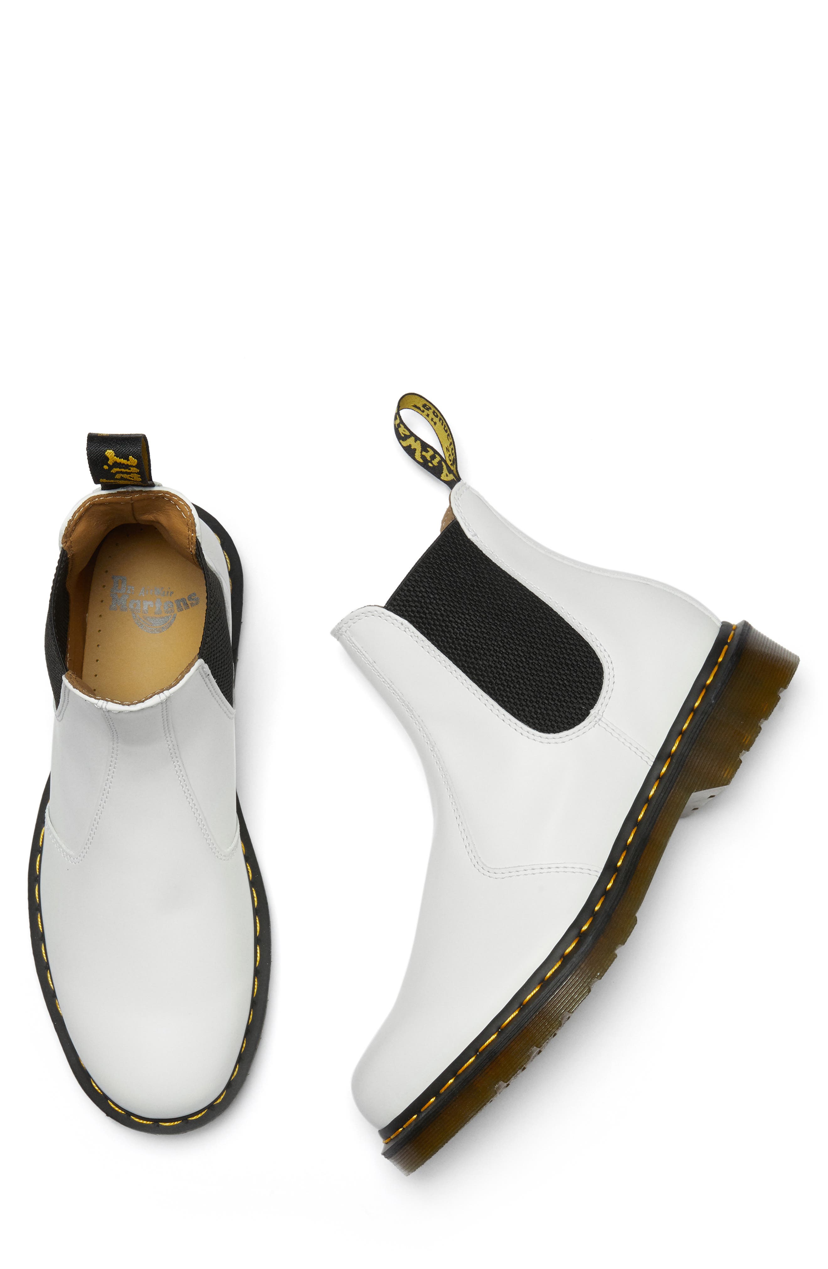 Dr. Martens 2976 Chelsea Boot, Alternate, color, 