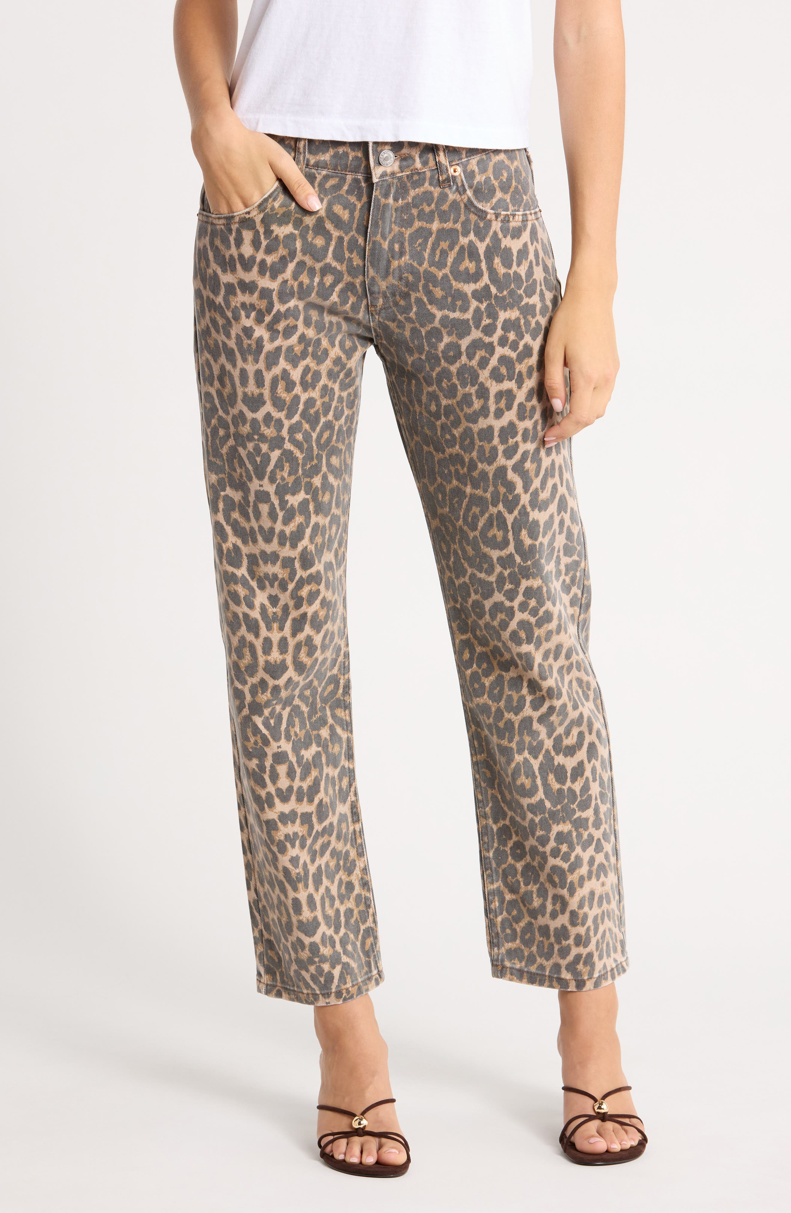 selected LEOPARDO