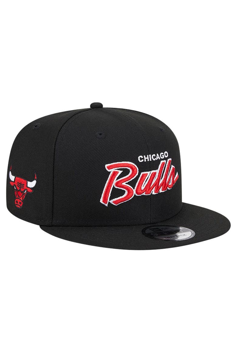Men's New Era Black Chicago Bulls Evergreen Script Side Patch 9FIFTY Snapback Hat, Main, color, Black