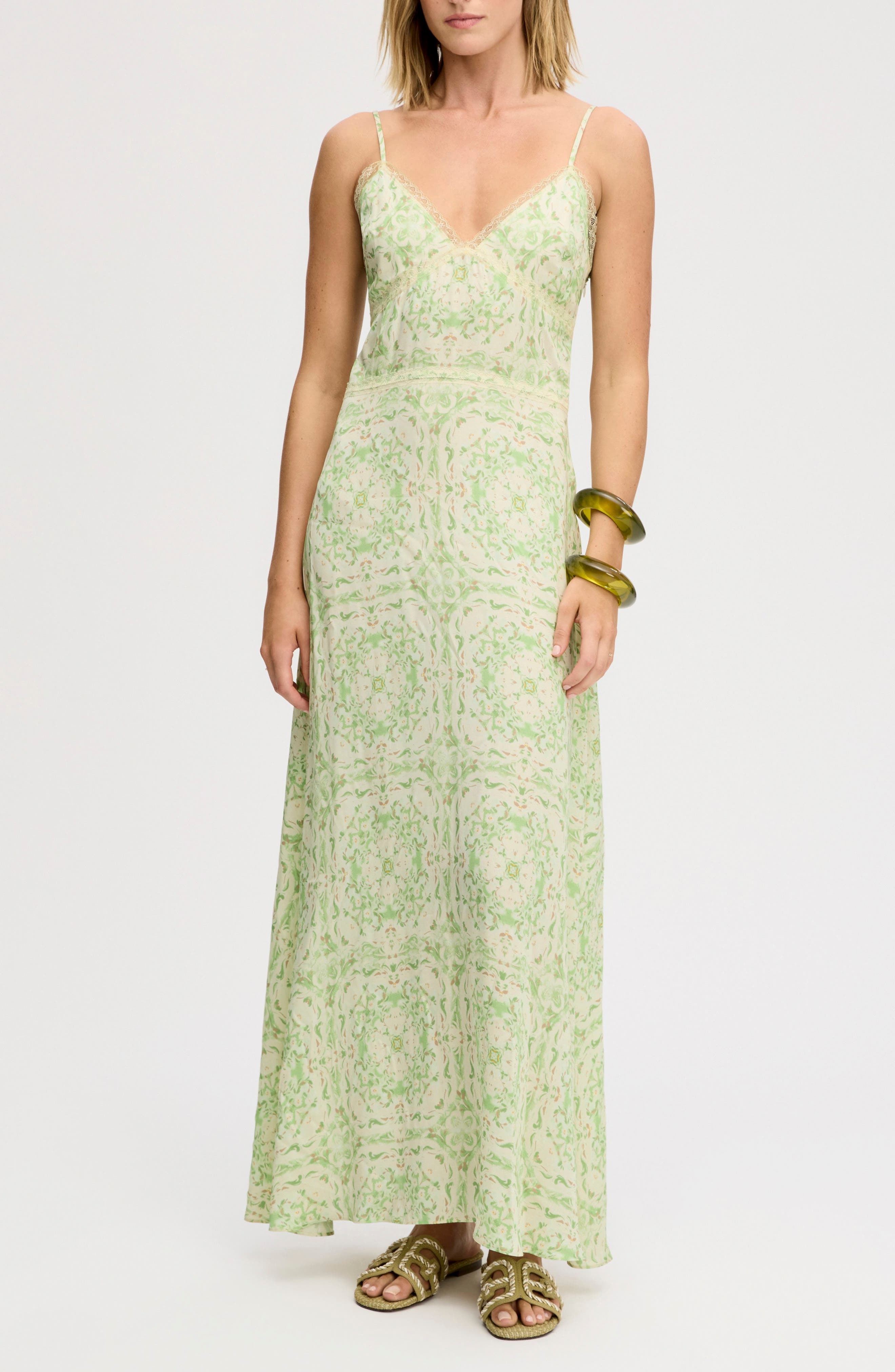 selected WILLOW GEO FLORAL SCARF