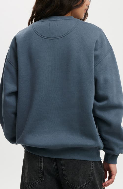 COTTON ON COTTON ON CLASSIC FLEECE GRAPHIC CREW SWEATSHIRT 