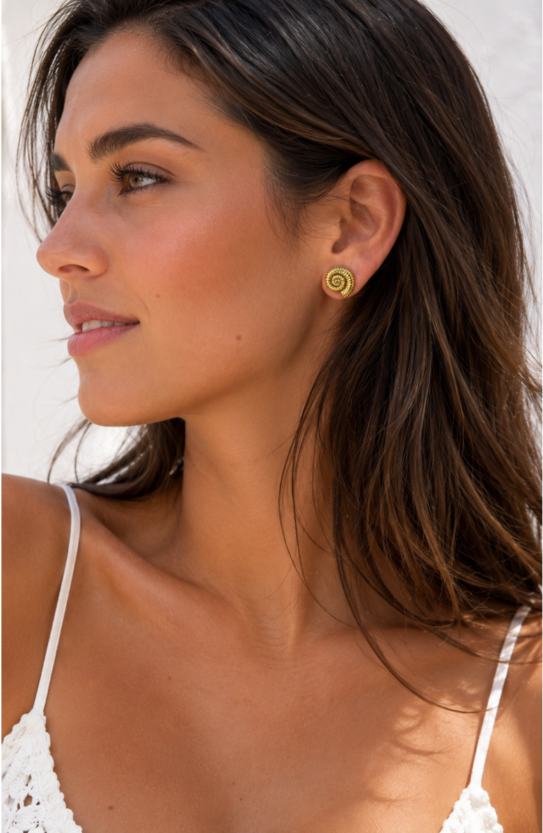DLORIA Golden Tide Shell Stud Earrings, Alternate, color, Gold