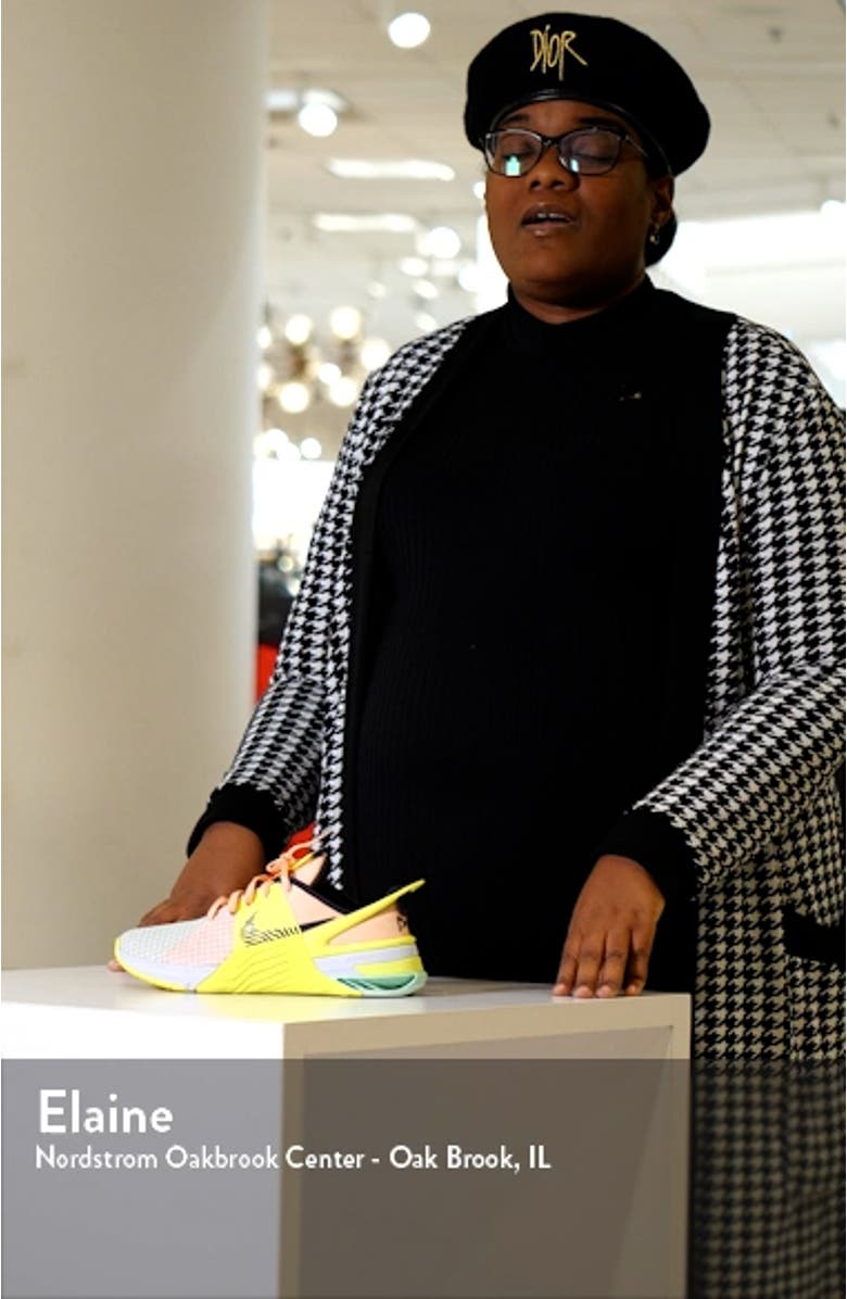 Metcon 8 FlyEase Training Shoe, sales video thumbnail