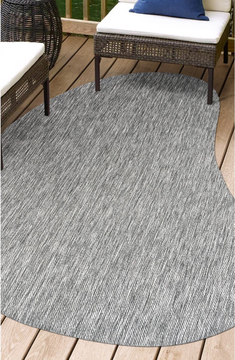 JONATHAN Y Evan Modern Rustic Organic Curve Indoor/Outdoor Shaped Area Rug, Alternate, color, Gray
