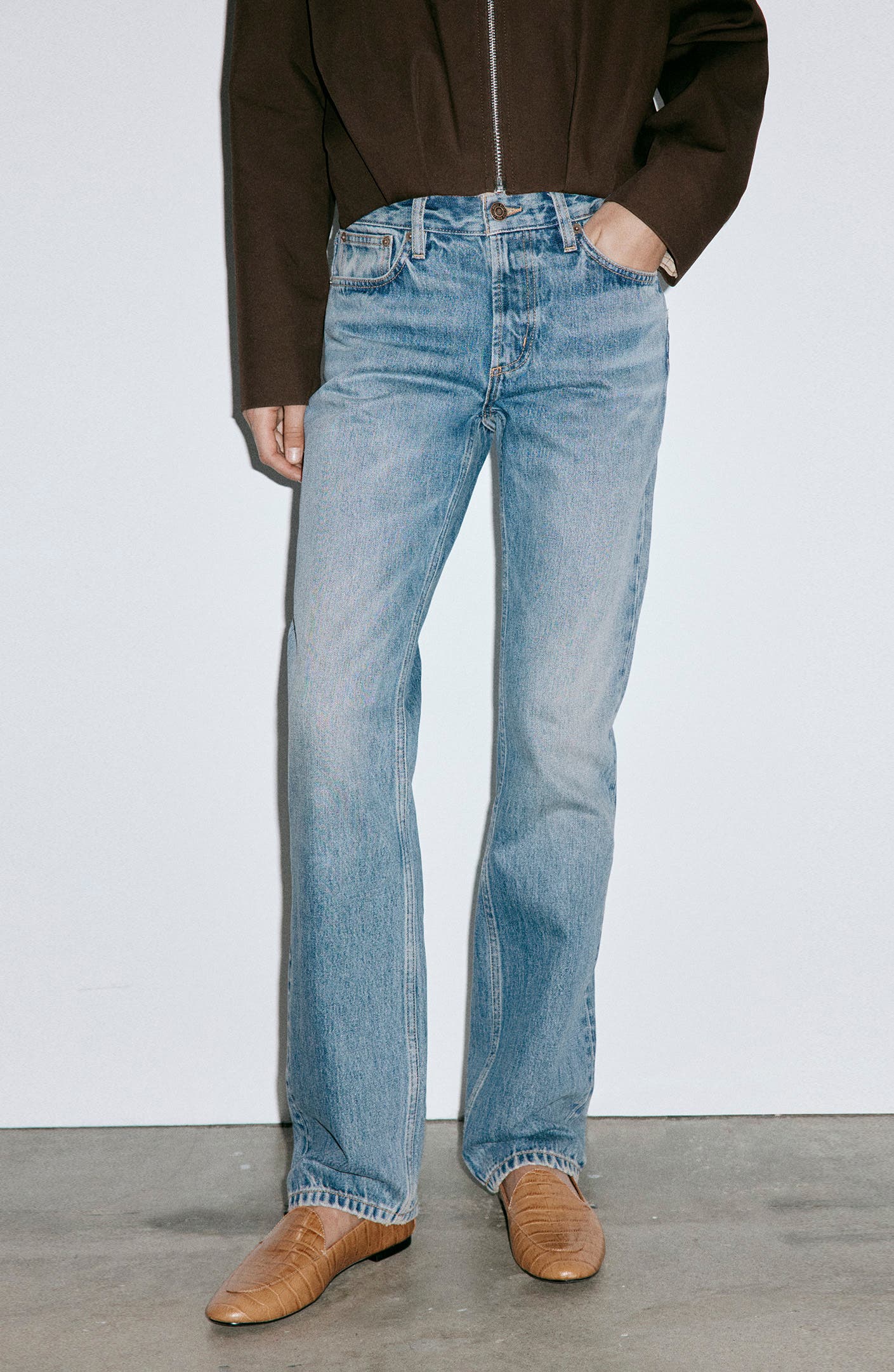 selected MEDIUM BLUE
