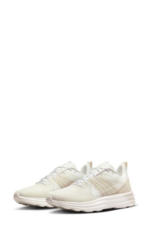 Nike Lunar Roam Sneaker