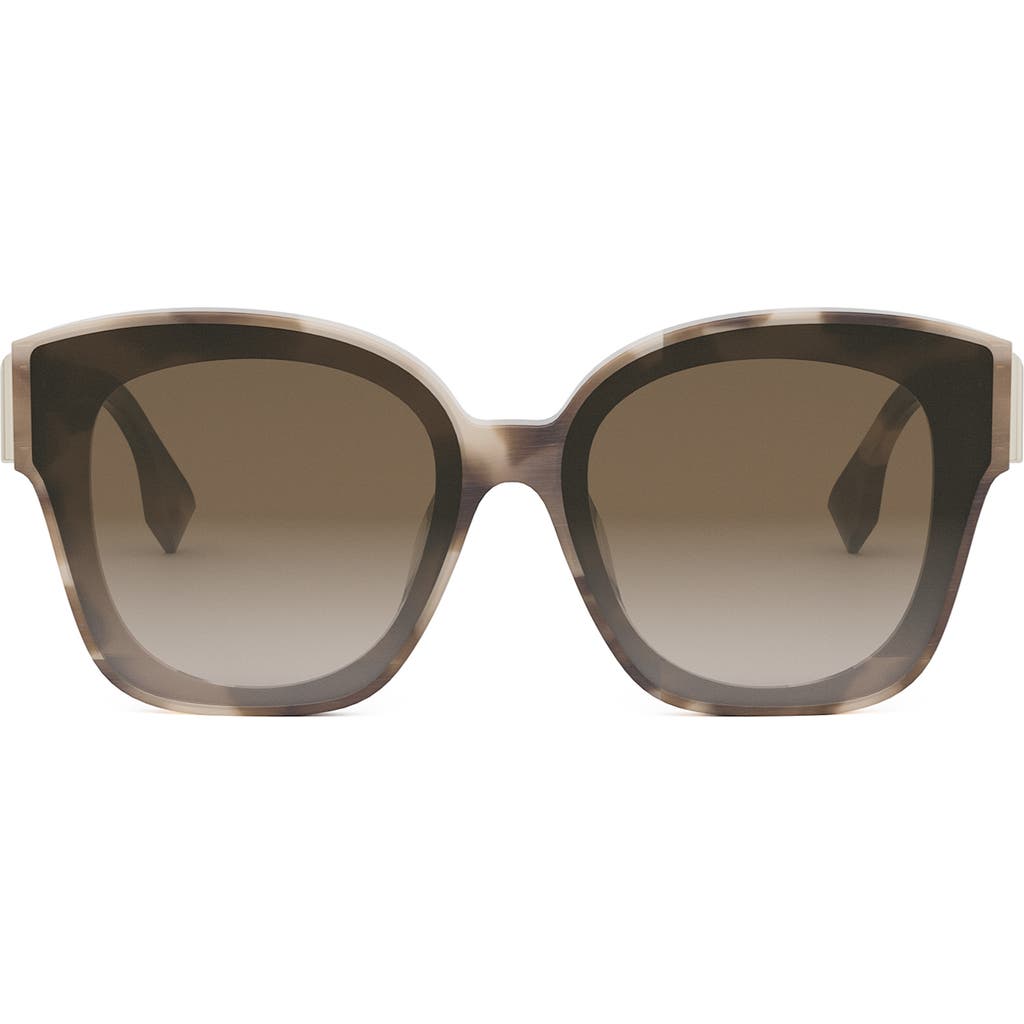 Fendi First Fe40098i Sunglasses In Brown