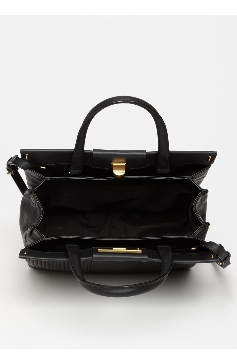 Marc Jacobs , Alternate, color,