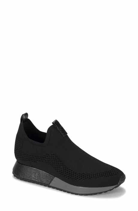 BARETRAPS Pringer Knit Slip-On Sneaker