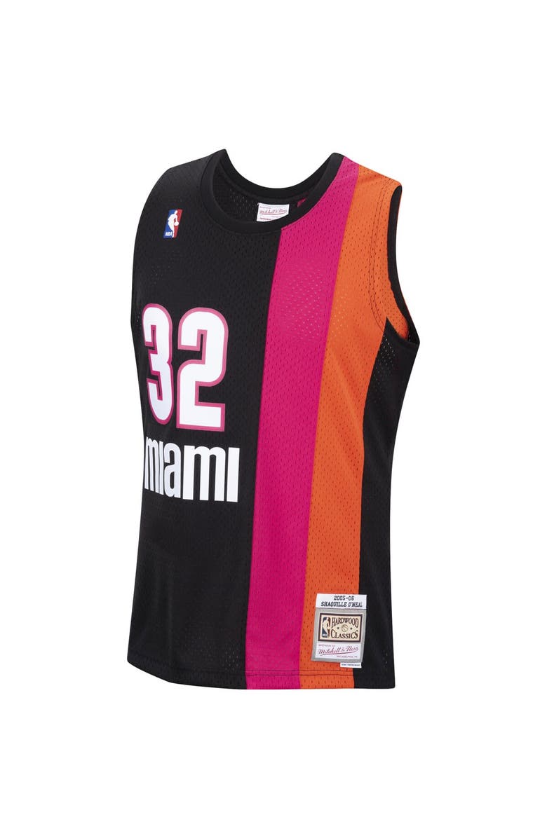Mitchell & Ness Men's Mitchell & Ness Shaquille O'Neal Black Miami Heat 2005/06 Hardwood Classics Swingman Jersey, Alternate, color, 