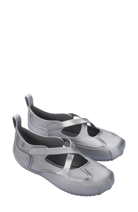Aira Water Resistant Mary Jane Sneaker