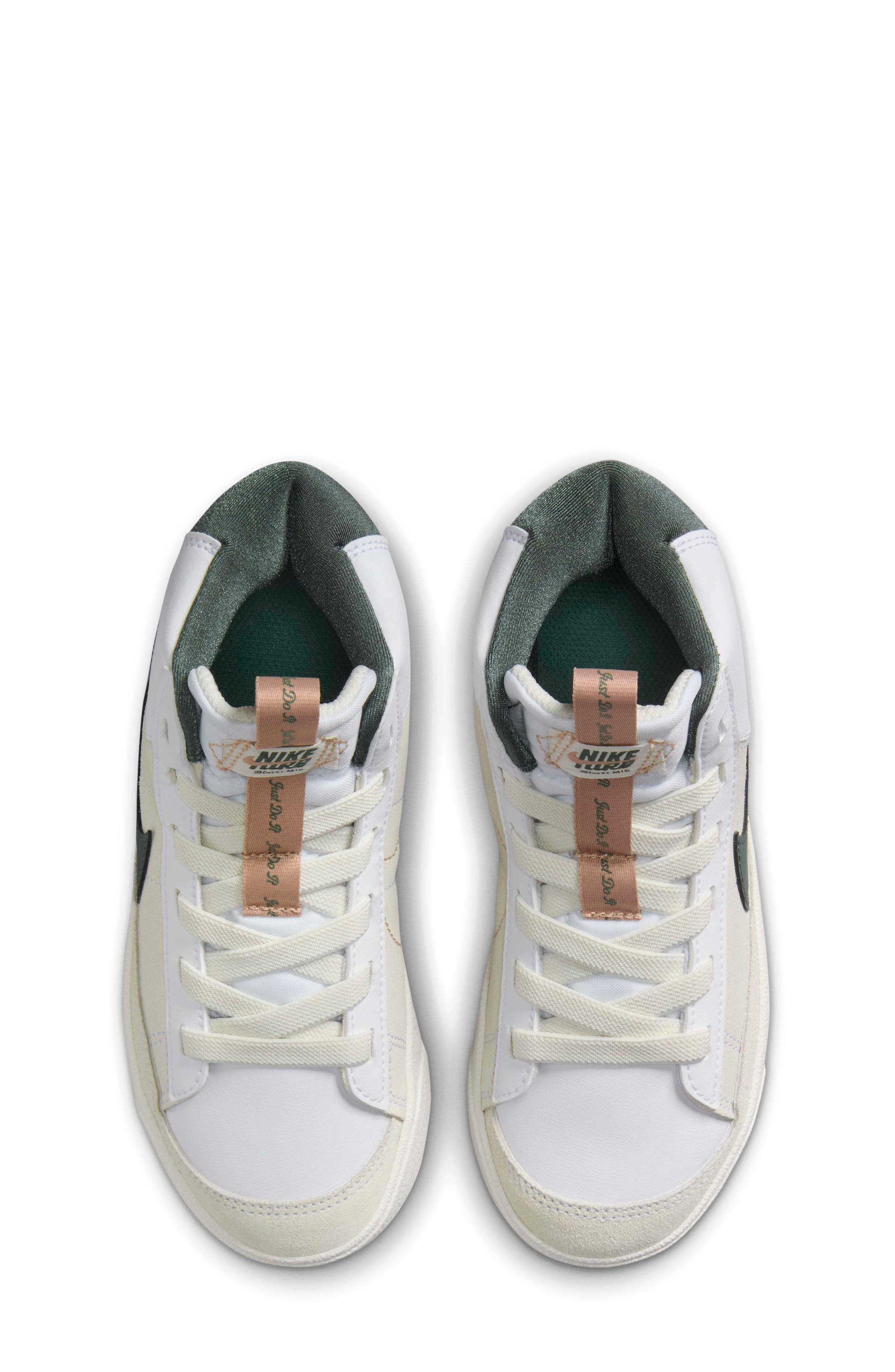 Nike Kids' Blazer Mid '77 Sneaker, Alternate, color, 