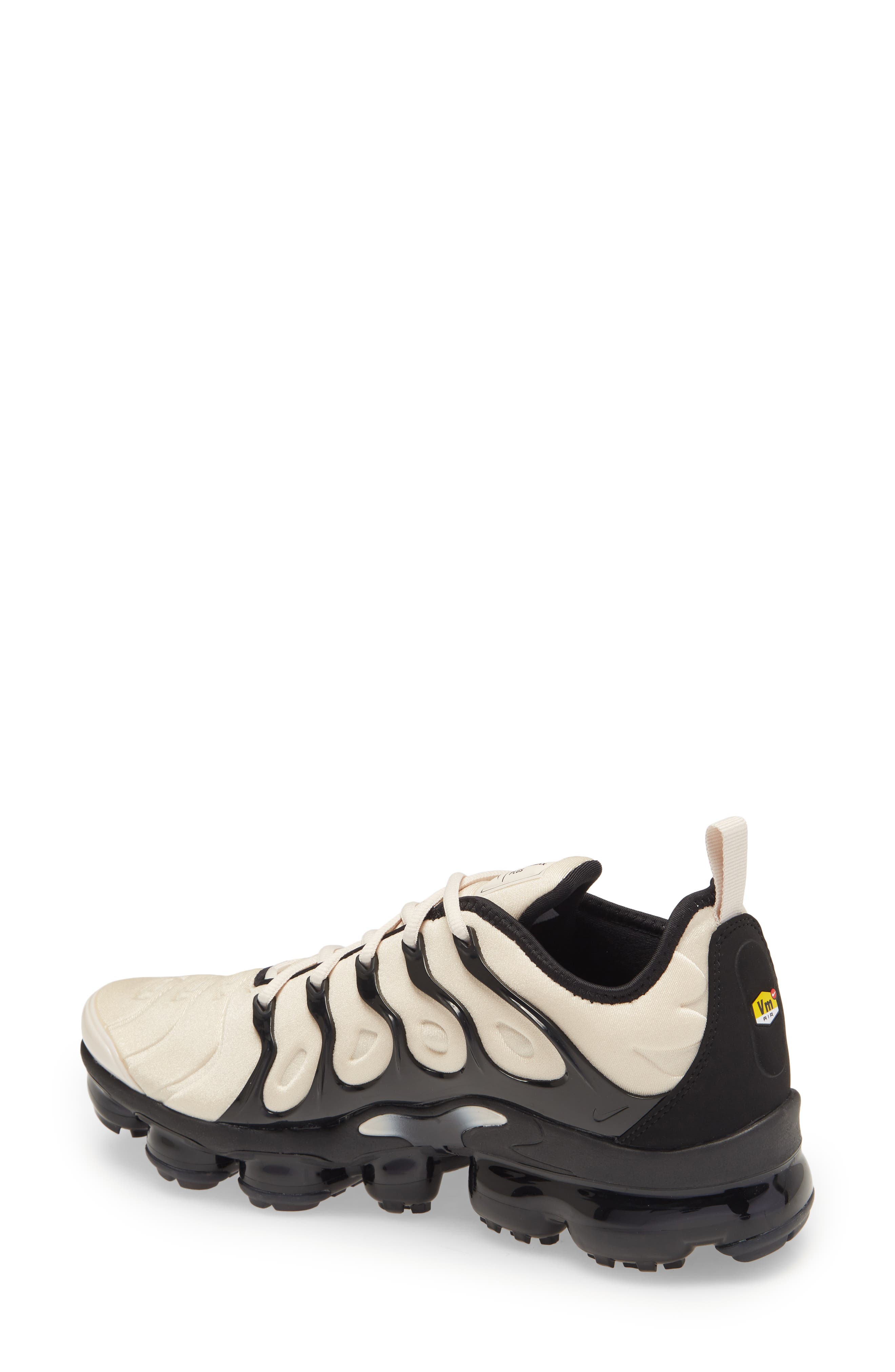 Nike Air VaporMax Plus Sneaker, Alternate, color, 