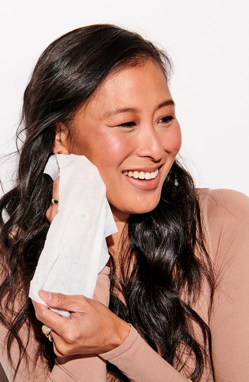 Gee Beauty Clean Sweep Hydrating + Detoxifying Skin Cleansing Wipe