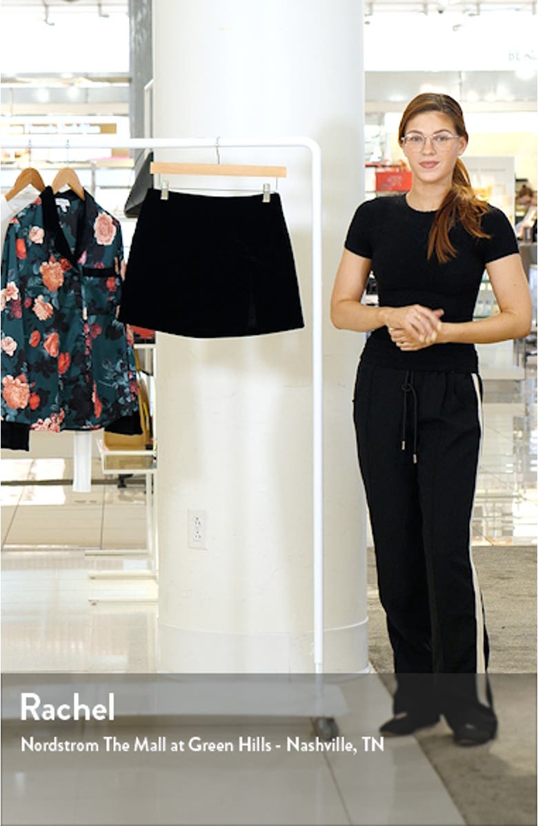 Bow Velvet Miniskort, sales video thumbnail