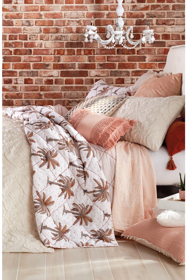Palm Tree Quilt, Alternate, color, BLUSH