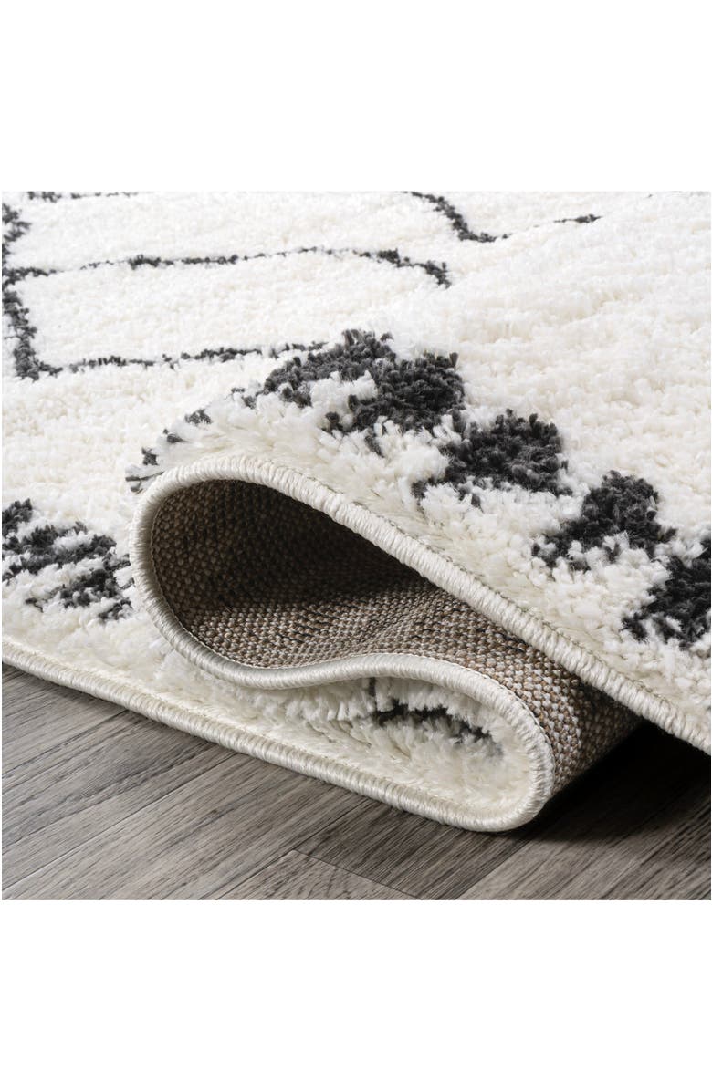 JONATHAN Y Calvia Moroccan Diamond Shag Area Rug, Alternate, color, White/Gray