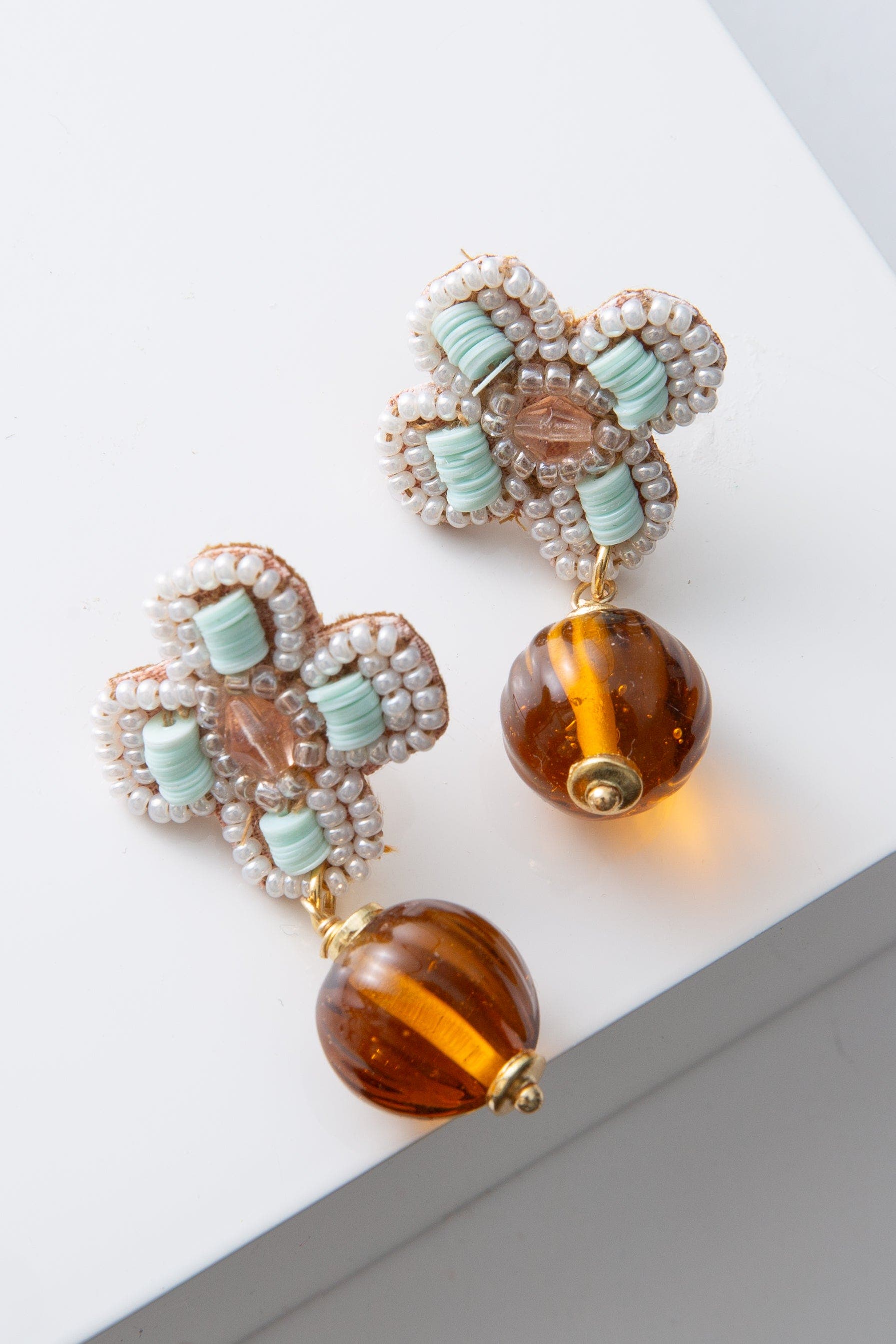 selected Amber