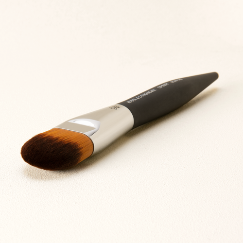 Omnia Brush Pro Super Foundation Makeup Brush In Black