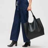 URBAN EXPRESSIONS Maeve Tote