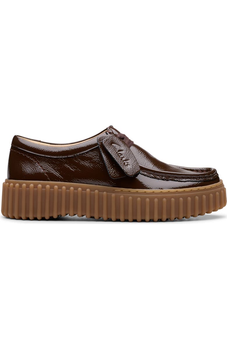 Clarks<sup>®</sup> Originals Torhill Bee Chukka Sneaker, Alternate, color, Dark Brown Patent Leather