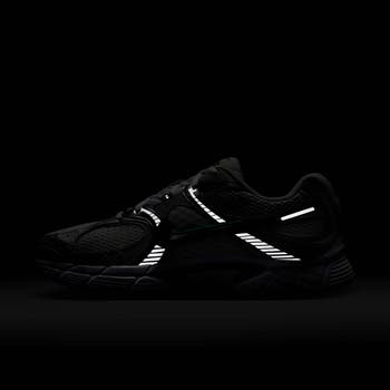 V5 RNR Sneaker