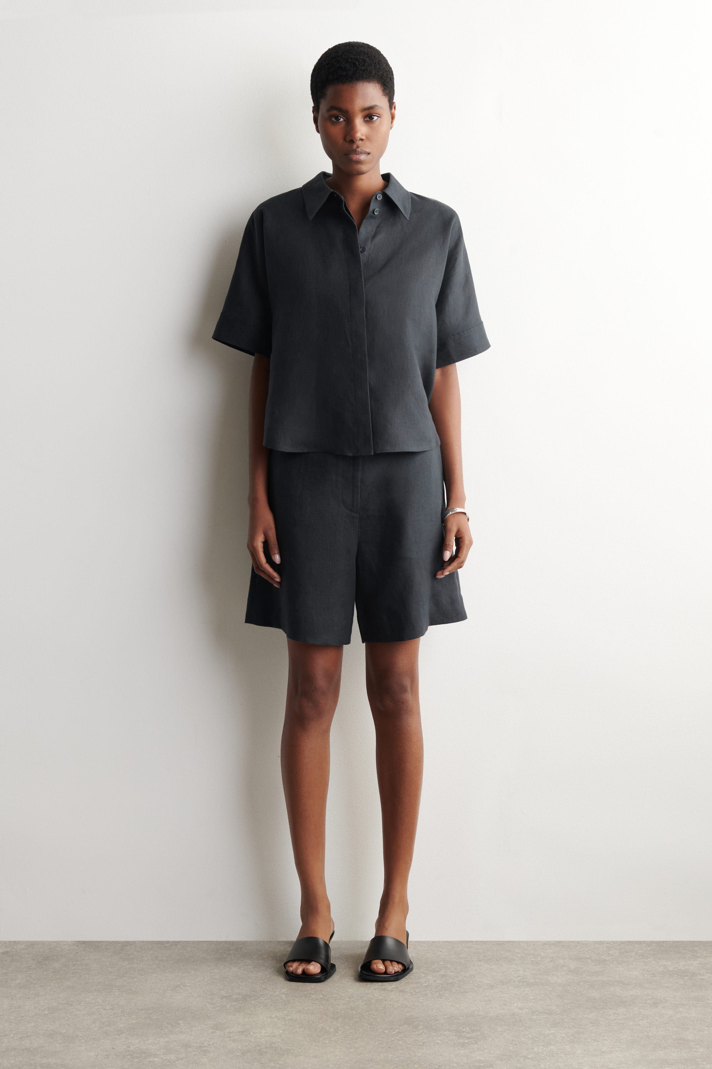 Oversized Short-Sleeved Linen Shirt - image 2