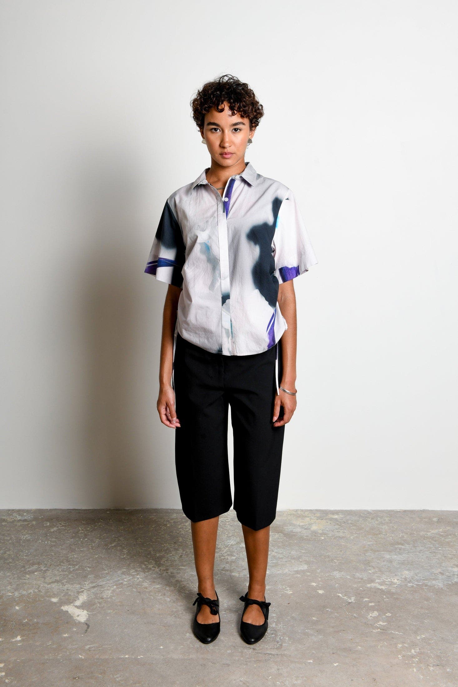 Ties Adjustable Short Sleeve Button-Down Top - image 2