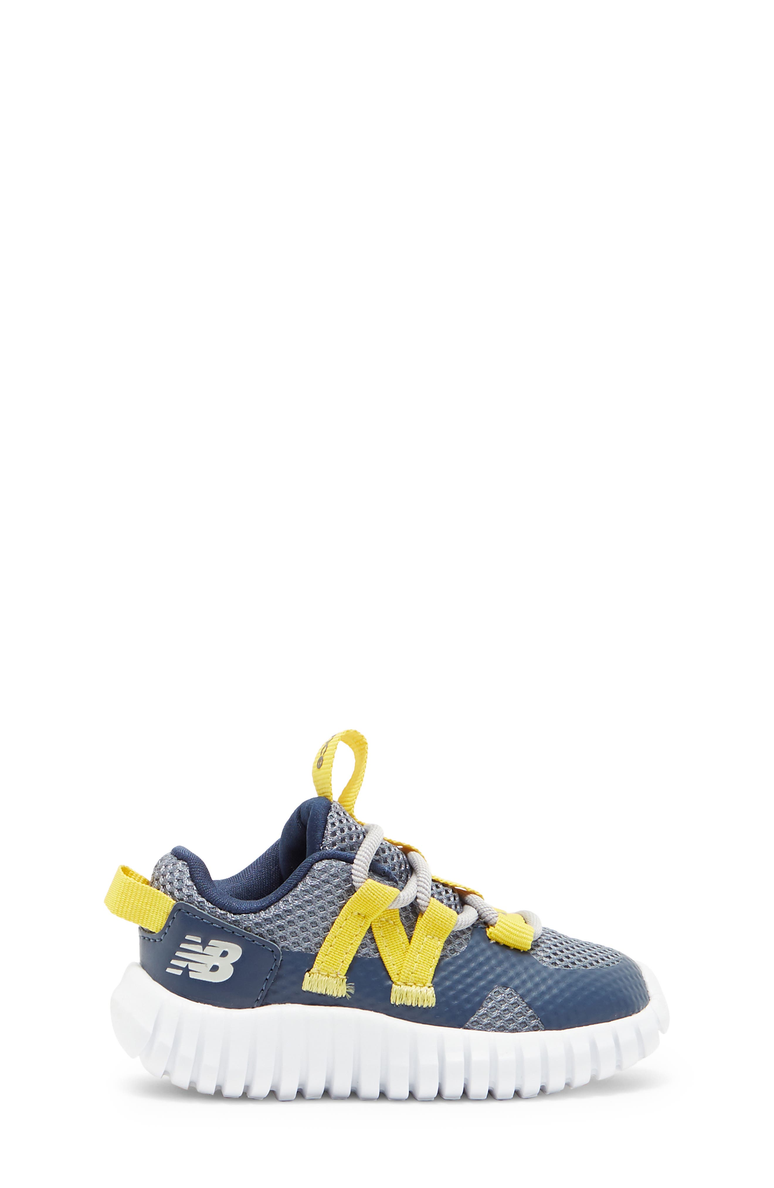 New Balance Kids' PlayGruv V2 Bungee Sneaker, Alternate, color, 