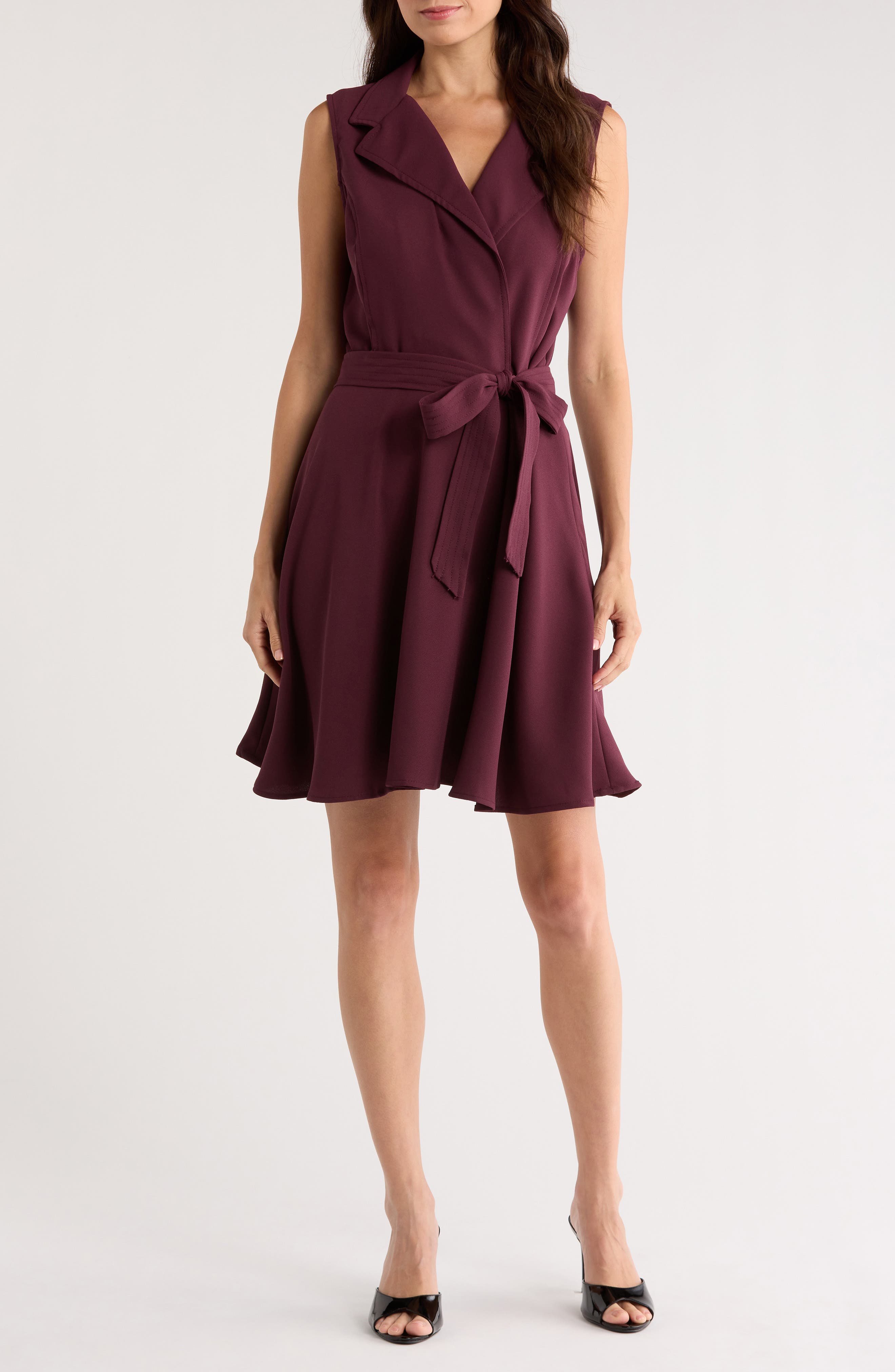 Halogen® Topstitch Detail Sleeveless Dress