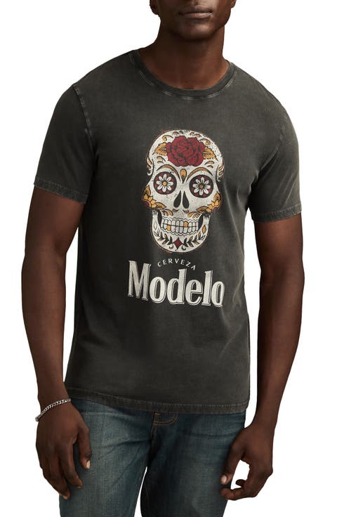 Model Sugar Skull Graphic T-Shirt