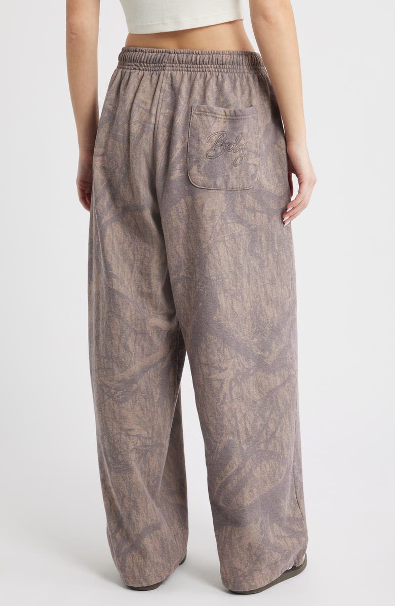 BDG Urban Outfitters Hunter Camo Baggy Sweatpants, Alternate, color, Brown Tiger