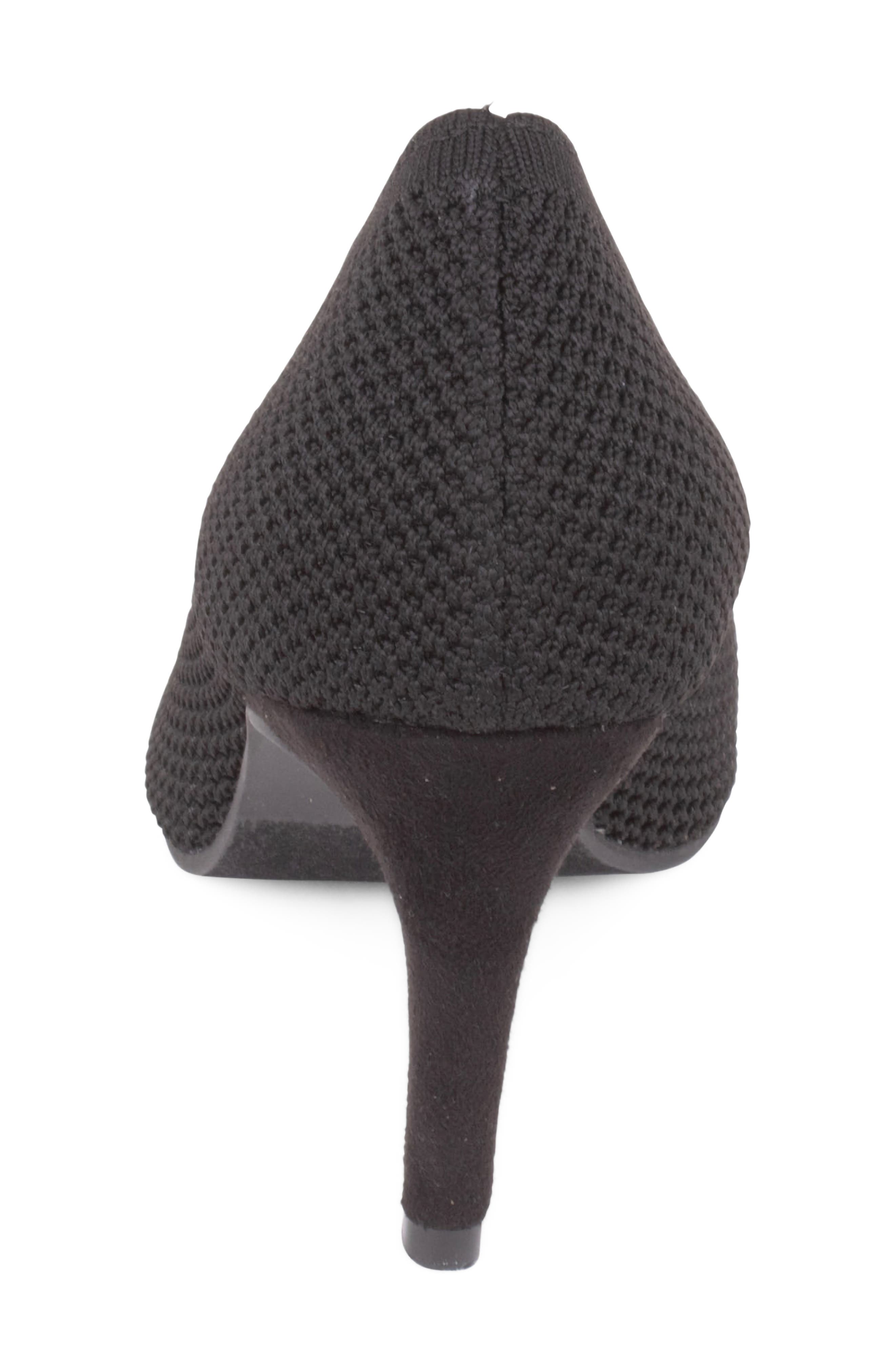 Tahari Everest Pointed Toe Pump, Alternate, color, Black