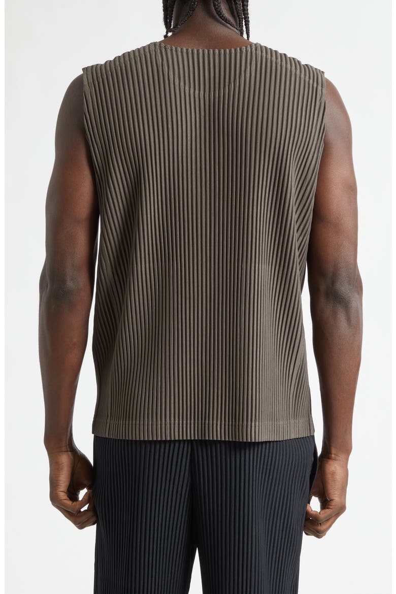 Homme Plissé Issey Miyake Tailored Pleats 2 Sleeveless Top (Men