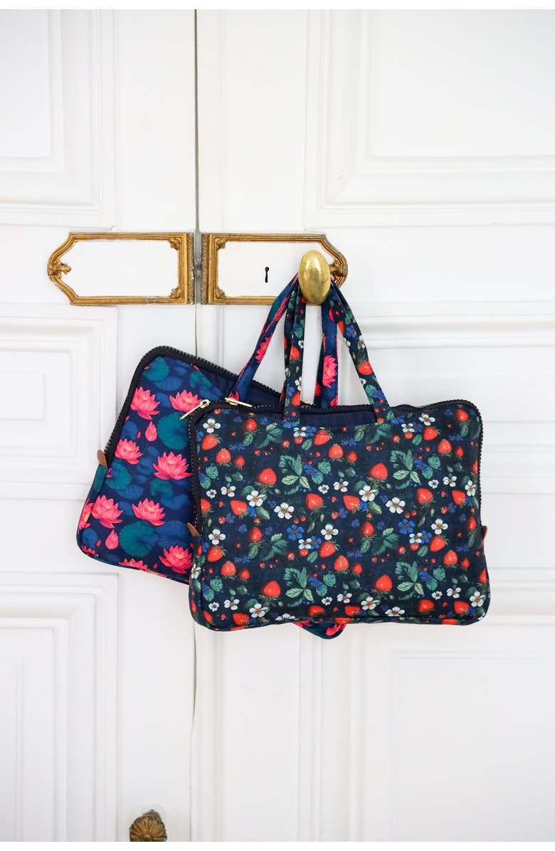 Yumbox Poche Insulated Lunch Bag Sleeve Slim, Lightweight, and Portable with Handles & Pockets for Bento Boxes and Snacks, Alternate, color, Strawberry Fields