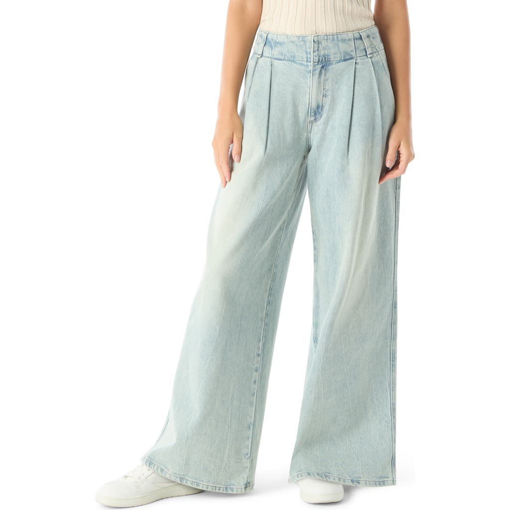 Do By Dee Ocleppo Posey Pleated Wide Leg Jeans In White