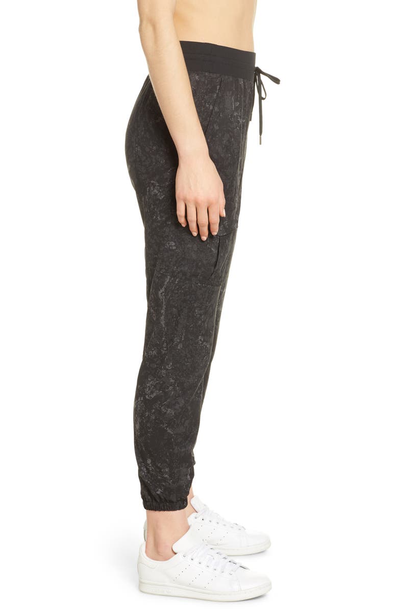 Zella Getaway Cargo Pants, Alternate, color,