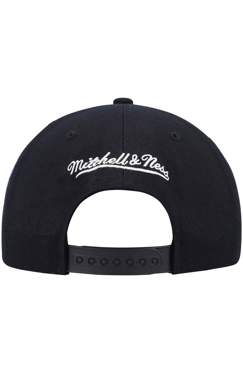 Mitchell & Ness Men's Mitchell & Ness Black Charlotte Hornets Hardwood Classics Script 2.0 Snapback Hat, Alternate, color, 