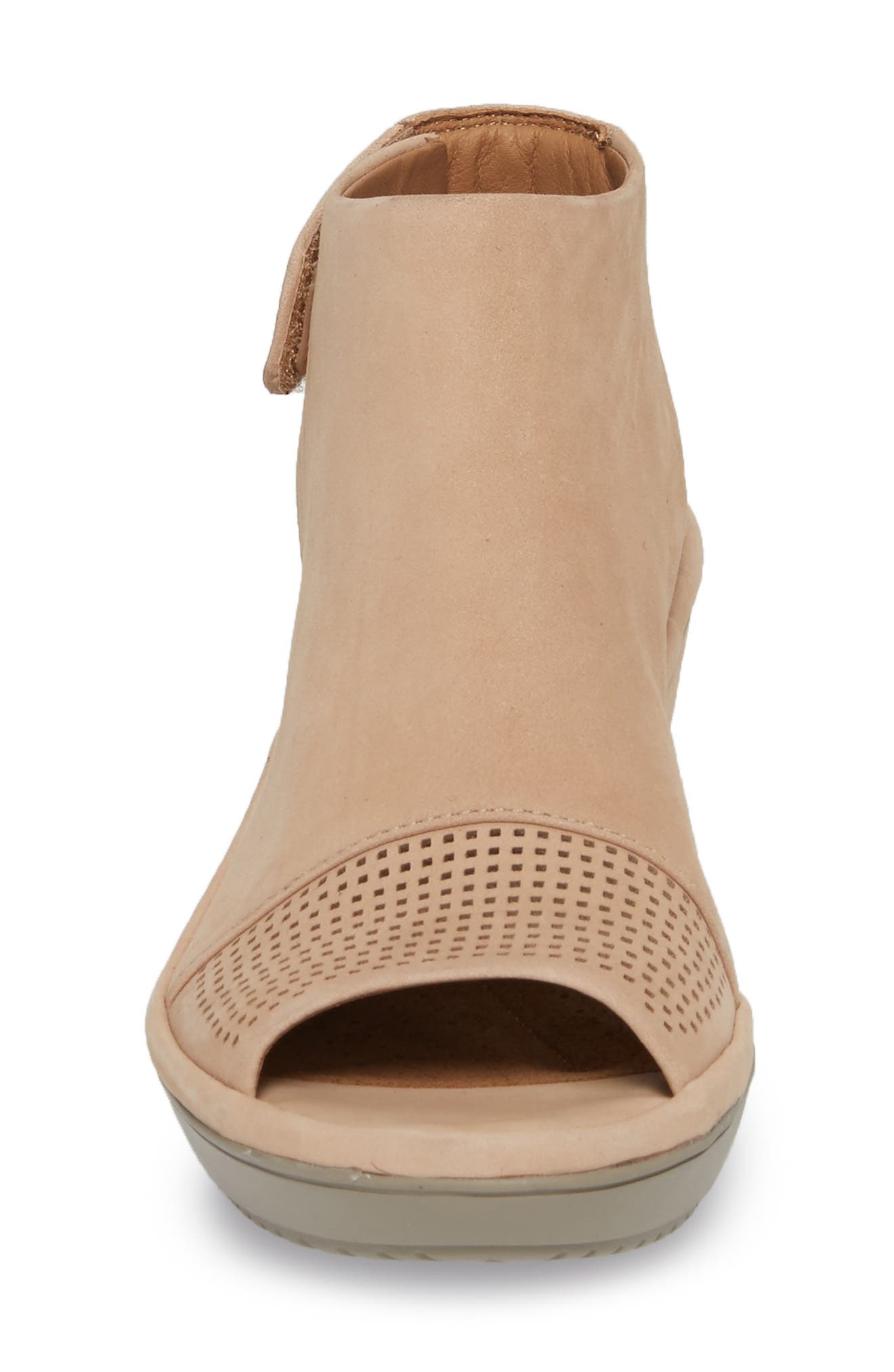 Clarks<sup>®</sup> Wynnmere Abie Wedge Sandal, Alternate, color, 