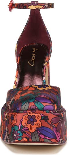 Bailey Platform Sandal