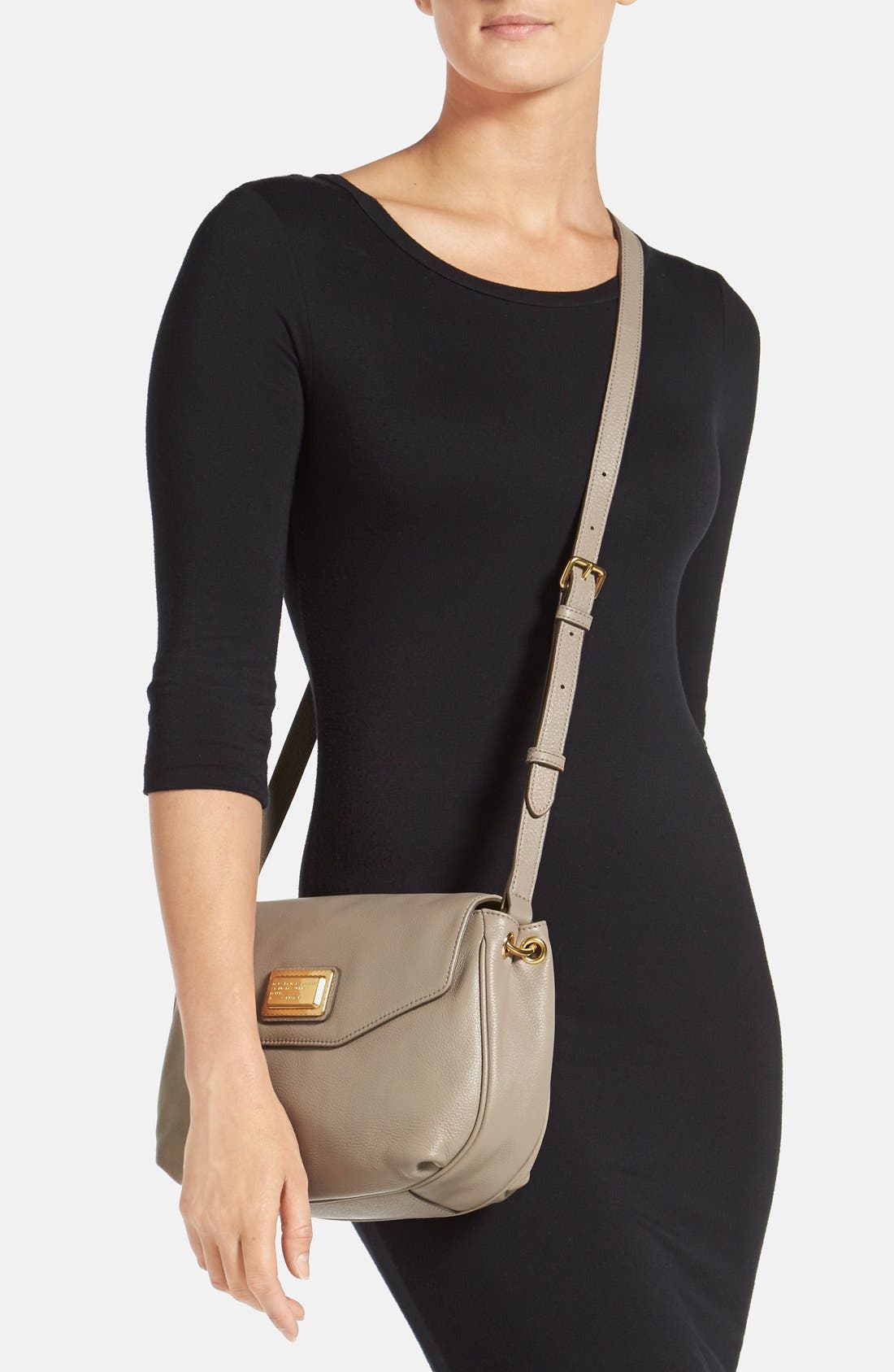 MARC BY MARC JACOBS Messenger Bag, Alternate, color, CEMENT