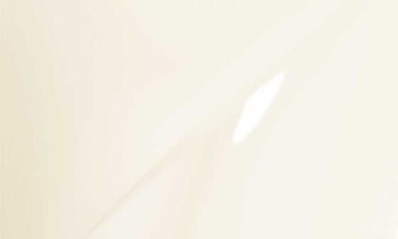 CREAMY WHITE