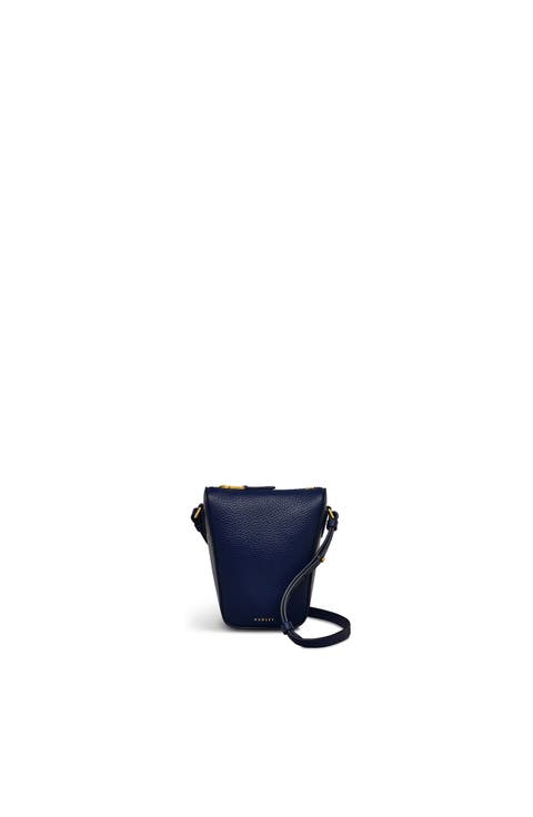 Oak Street Medium Phone Crossbody Bag