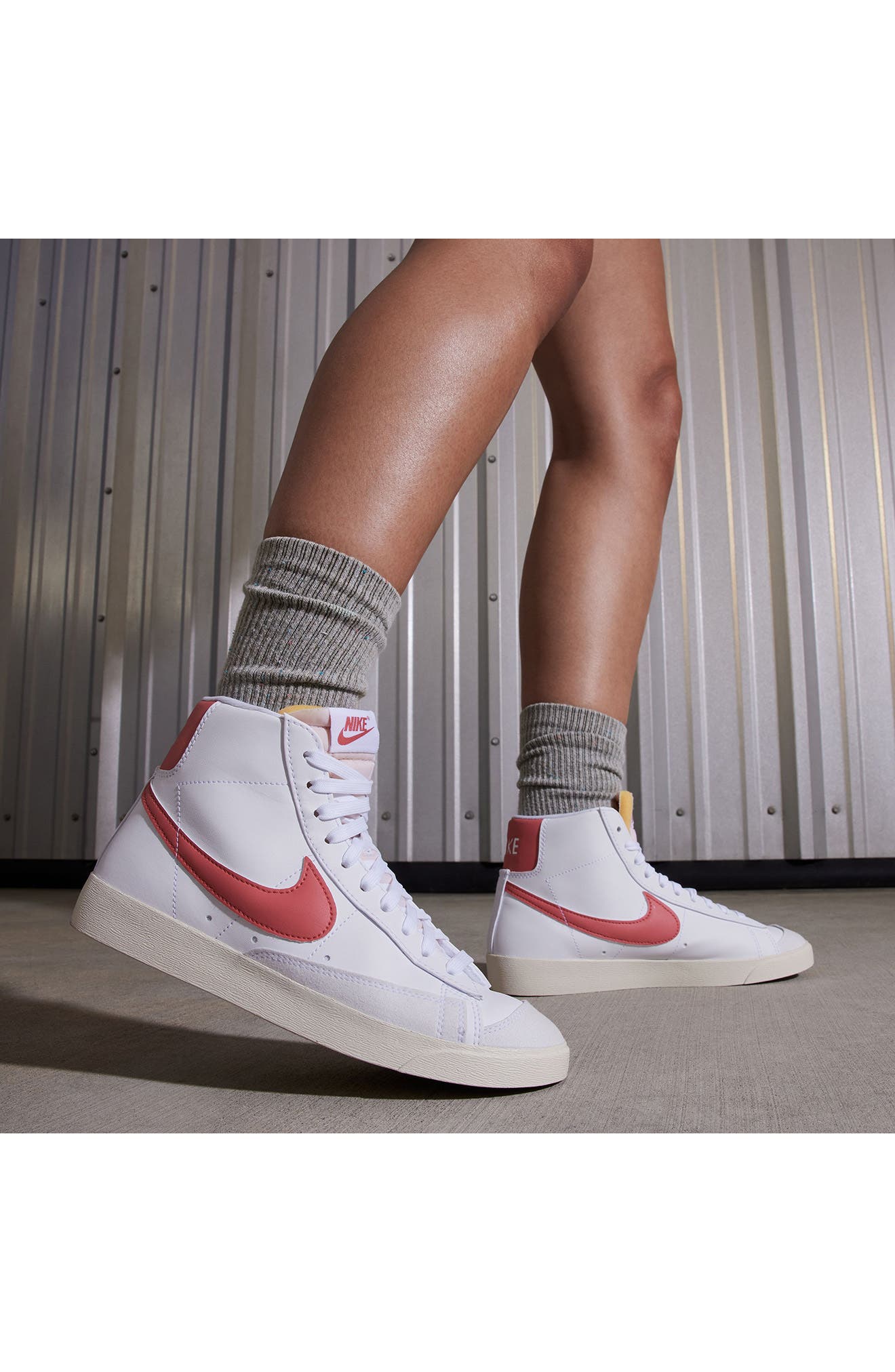 Nike Blazer Mid '77 Sneaker, Alternate, color, 