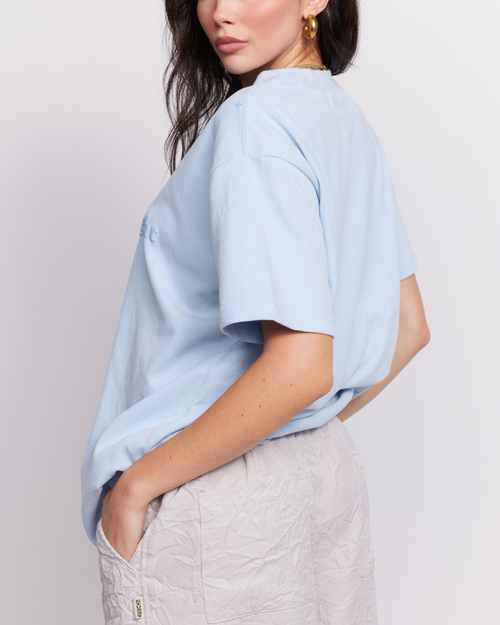 Samii Ryan Smiley It'll Be Alright Oversized Tee In Blue