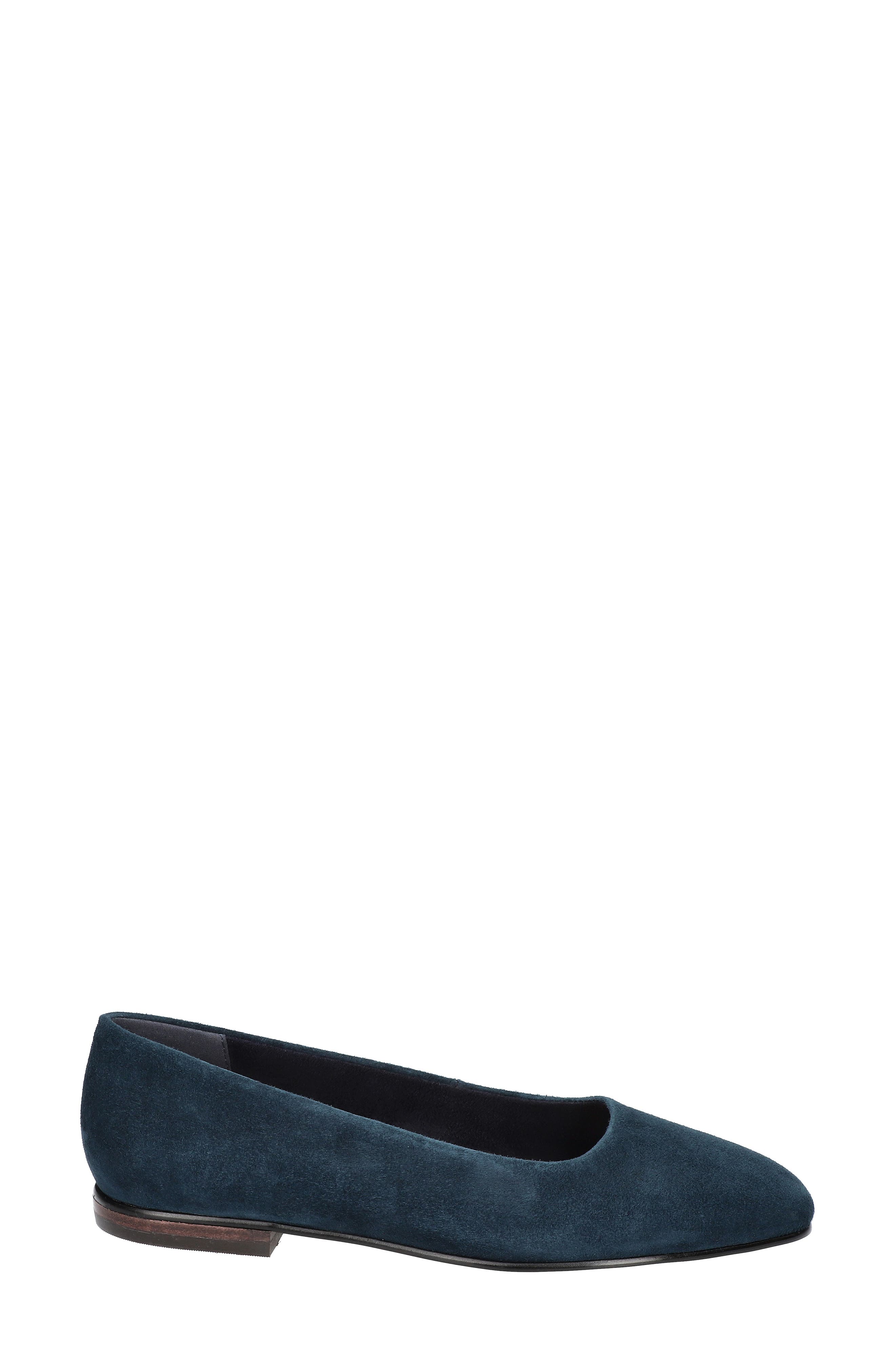 Bella Vita Kimiko Flat, Alternate, color, Navy Kidsuede Leather